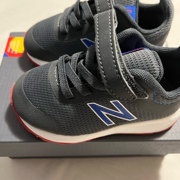 Brand new New Balance for 1-2 year old - Picture 6 of 7